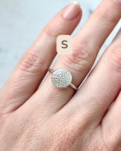 Orrlenyomatos gyűrű