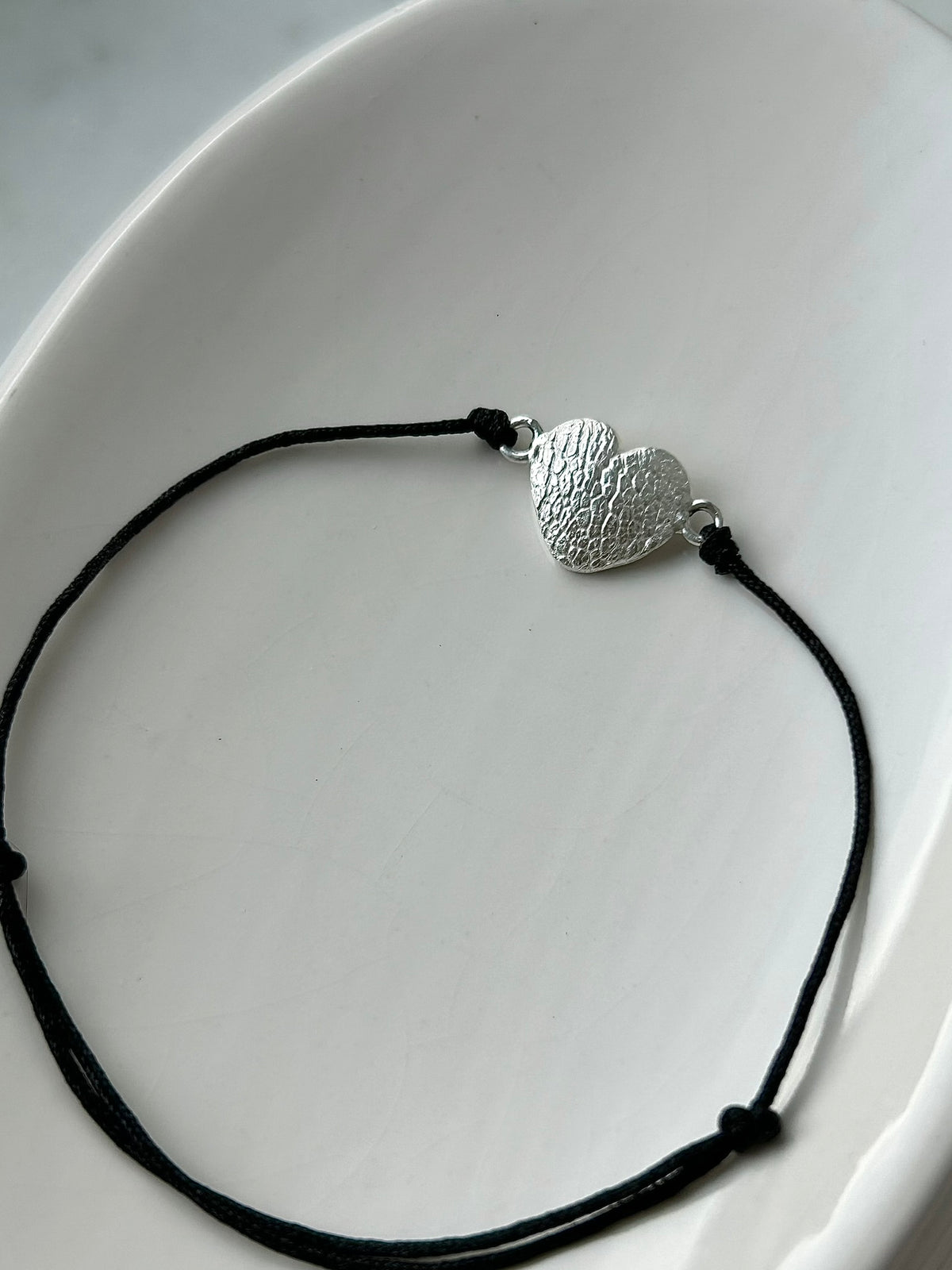Zsinóros karkötő